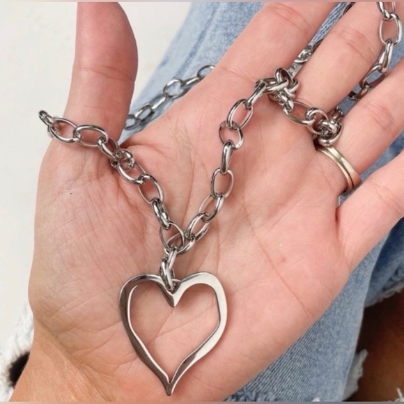 Anthropologie Silver Open Heart Link Necklace - Picture 2 of 3